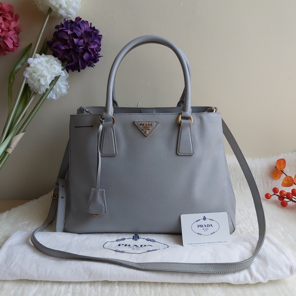 ‼️SOLD‼️Prada Galleria Saffiano Lux Leather MM